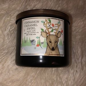 Bath & Body Works Candle Cinnamon Caramel Swirl
